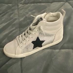 Vintage Havana, Women’s size 9 sneaker!